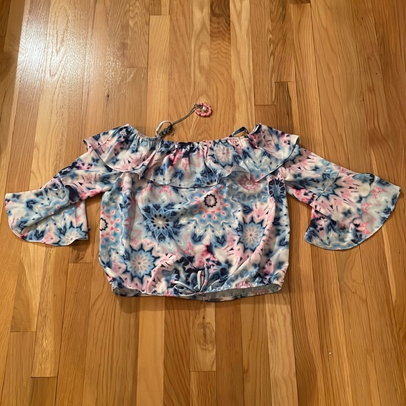 Ally B Other - 🆕NWT Ally B. Size 16 Thin Strap Off the Shoulder Bell Sleeved Top